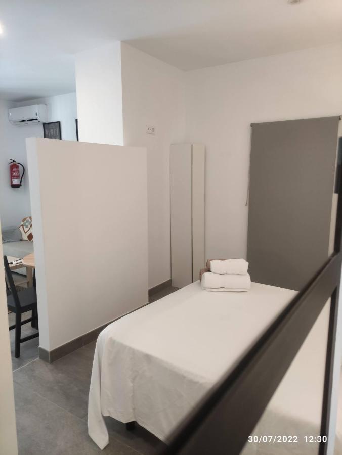 Complejo Pinta18 At1, At2 Y At3 Apartment Seville Luaran gambar