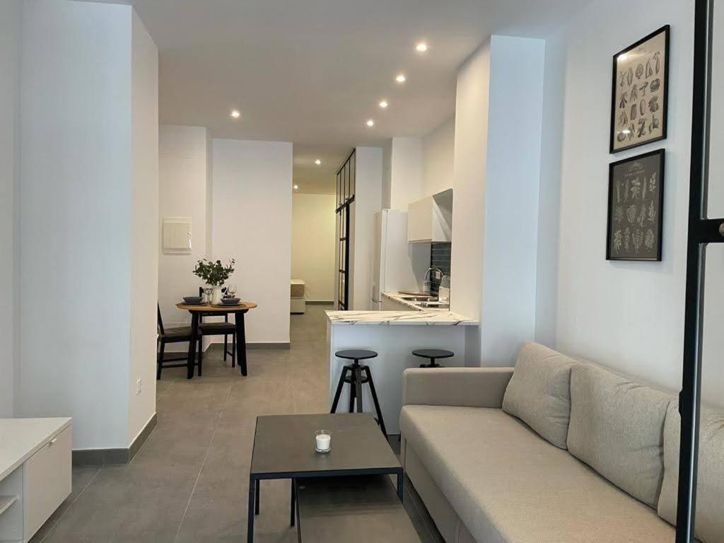 Complejo Pinta18 At1, At2 Y At3 Apartment Seville Luaran gambar