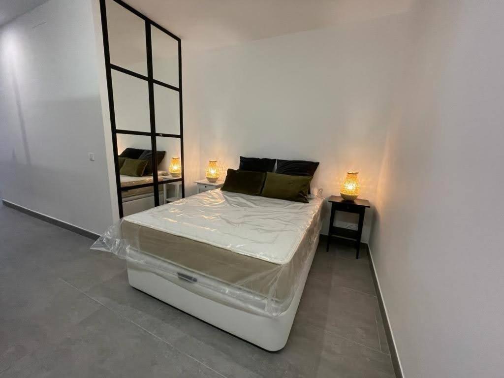 Complejo Pinta18 At1, At2 Y At3 Apartment Seville Luaran gambar