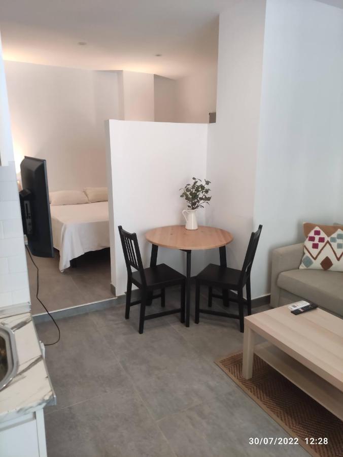 Complejo Pinta18 At1, At2 Y At3 Apartment Seville Luaran gambar