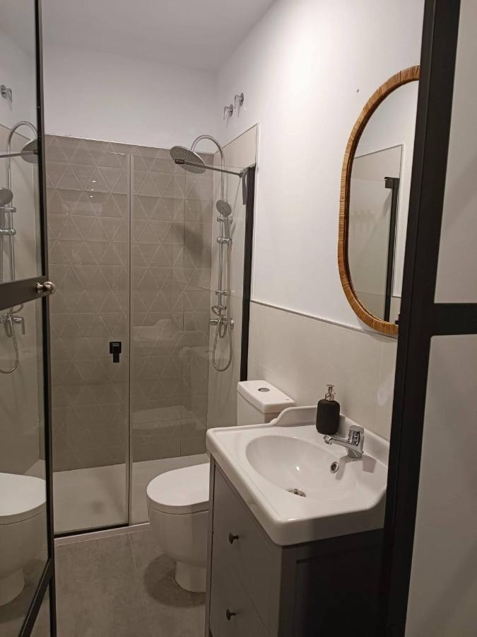 Complejo Pinta18 At1, At2 Y At3 Apartment Seville Luaran gambar