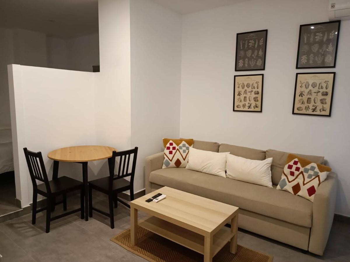 Complejo Pinta18 At1, At2 Y At3 Apartment Seville Luaran gambar