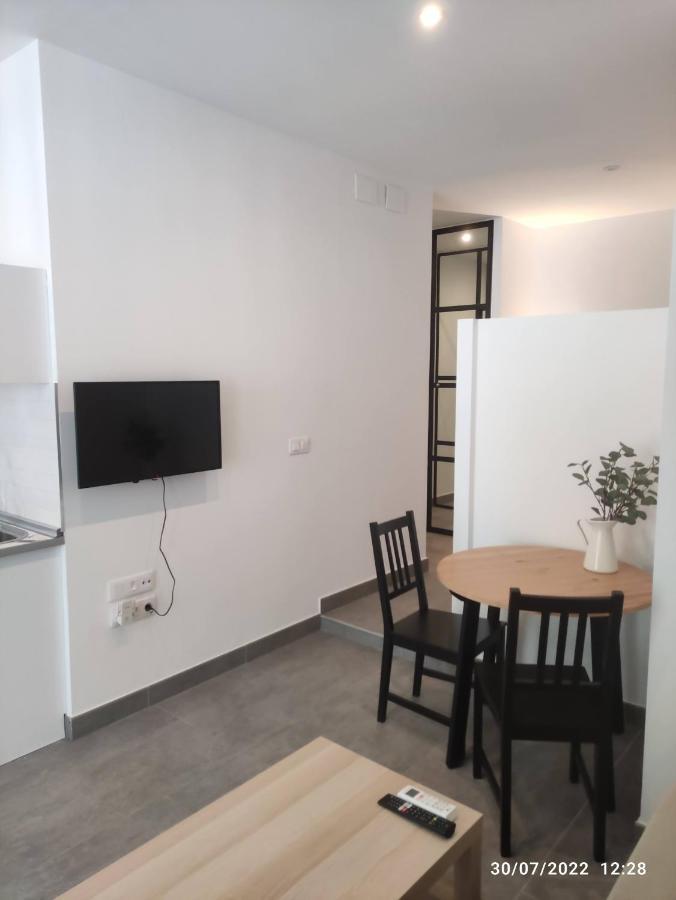 Complejo Pinta18 At1, At2 Y At3 Apartment Seville Luaran gambar