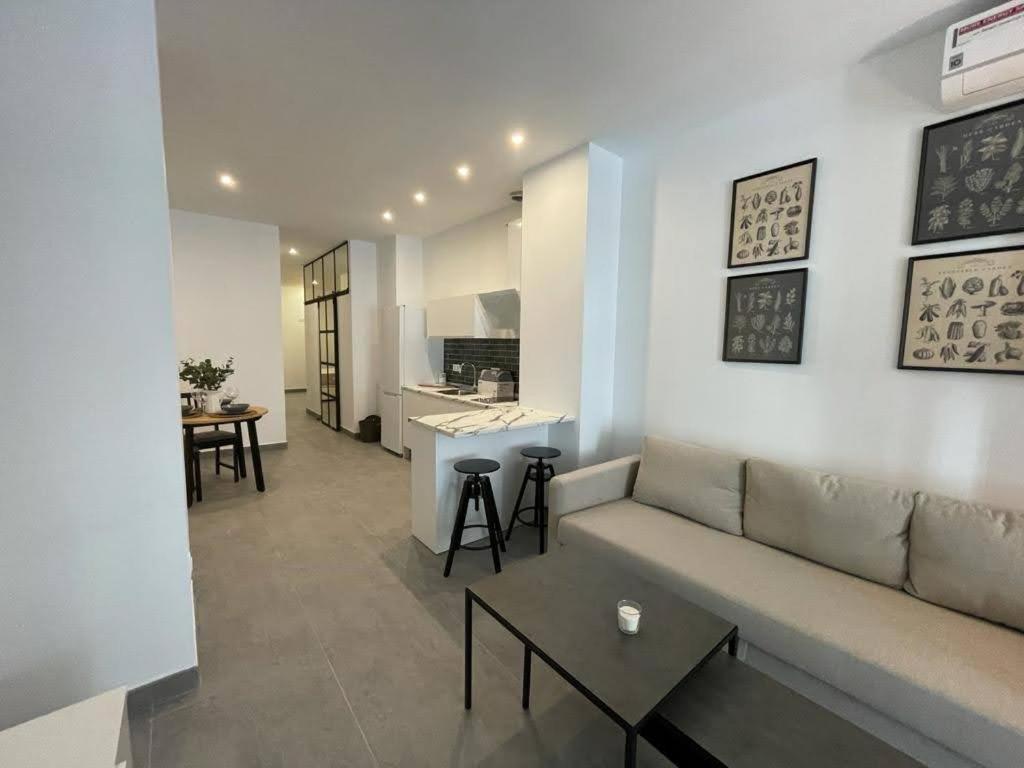 Complejo Pinta18 At1, At2 Y At3 Apartment Seville Luaran gambar