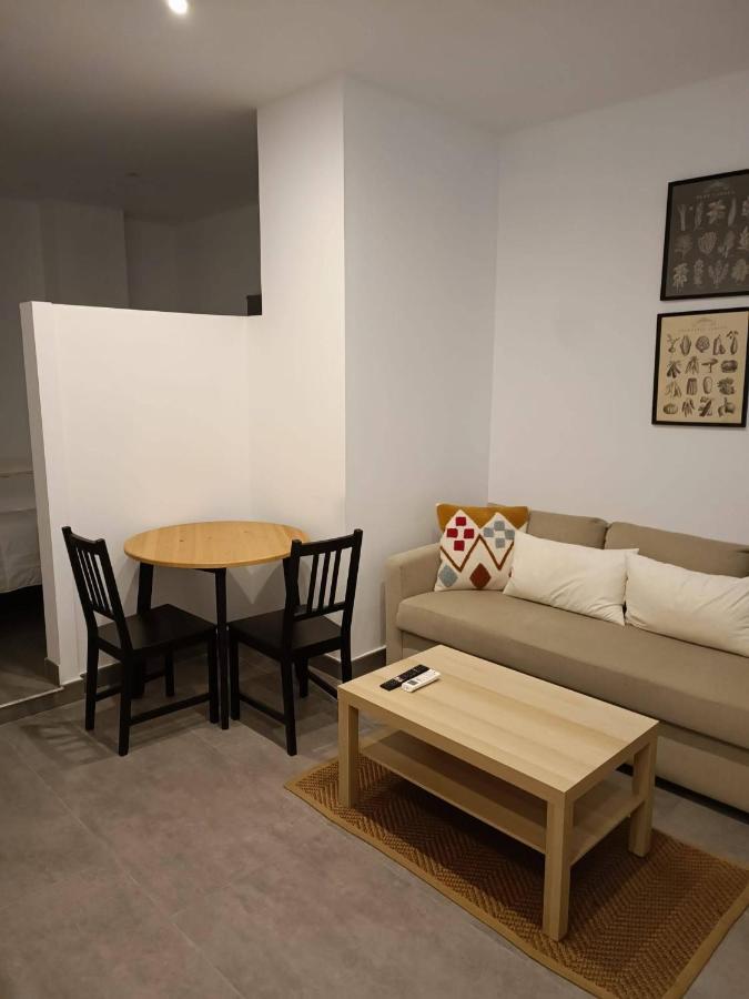 Complejo Pinta18 At1, At2 Y At3 Apartment Seville Luaran gambar