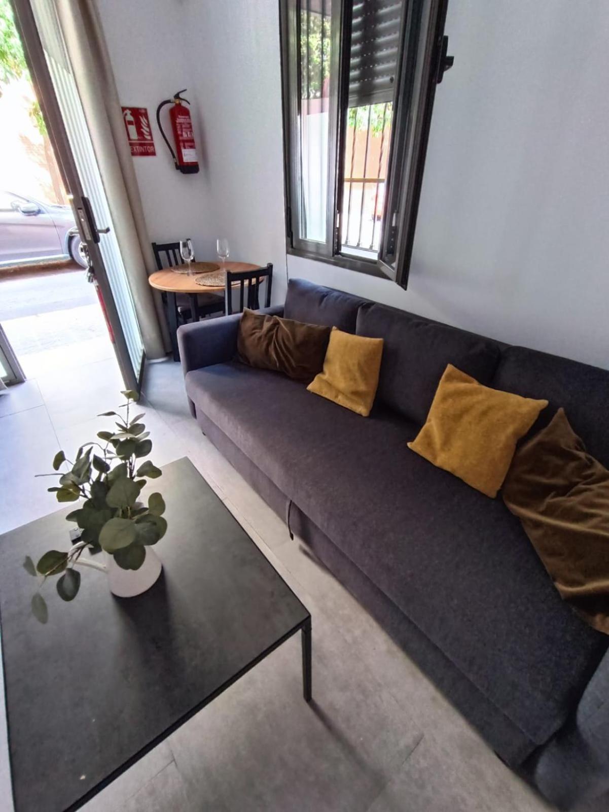 Complejo Pinta18 At1, At2 Y At3 Apartment Seville Luaran gambar